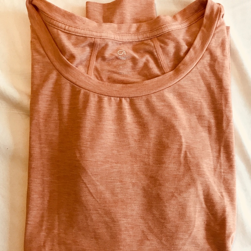Long sleeve GapFit tee